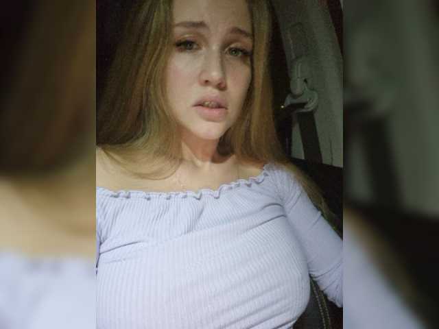 Скриншоты трансляции LEILA-ANGELL