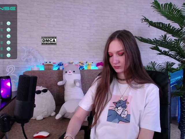 Скриншоты трансляции KiraRumGirl