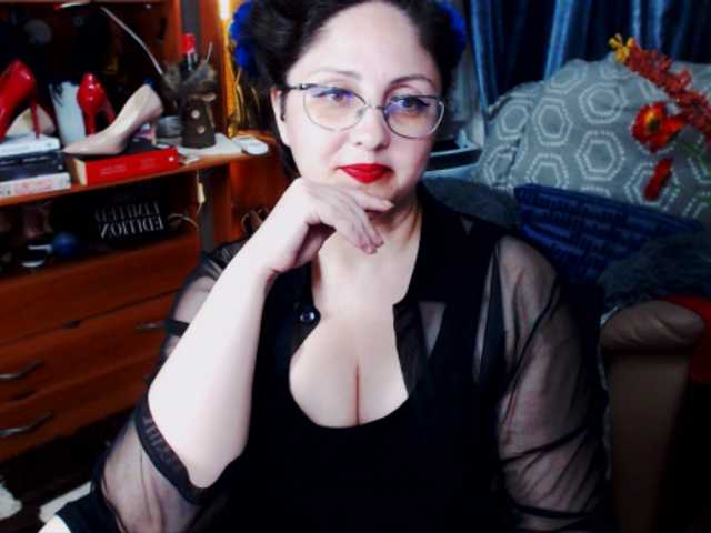 Фотографии ImperatrizaDS ImperatrizaDS: Today I need VODKA DRINKS. BUY SOME SHOTS FOR YOUR MISTRESS! 500 TOKENS/SHOT Left tokens from goal period of of may 15462 tokens. I wait my money slaves/generous hearts