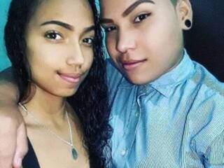 Эротический видеочат 2hotbunnies4u