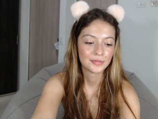 Скриншоты трансляции AbellaJade