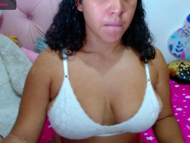 Скриншоты трансляции abrilcarolina