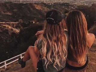 Эротический видеочат adahlia-angel