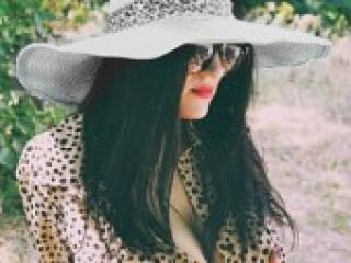 Эротический видеочат adel7