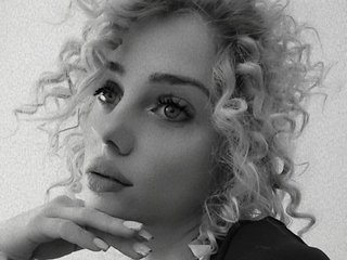 Эротический видеочат AdeleKya