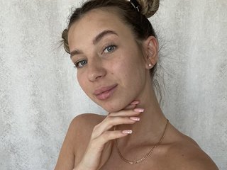 Эротический видеочат Adeletaylorr