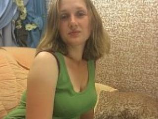Эротический видеочат adelinaxxx