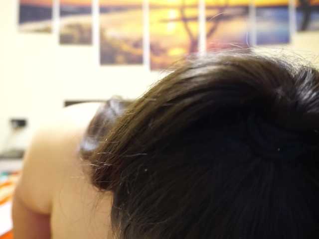 Скриншоты трансляции adellineee