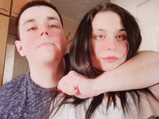 Эротический видеочат AdelyaVlad