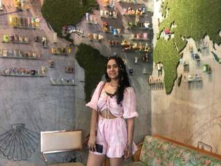 Эротический видеочат adharawalker