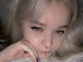 Эротический видеочат AdoraBlya