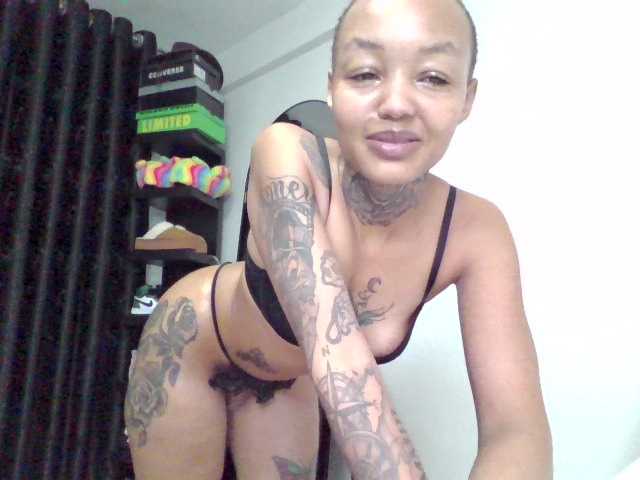 Скриншоты трансляции Africana-jojo