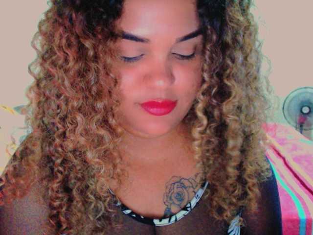 Скриншоты трансляции aishaaovit