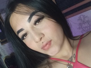 Эротический видеочат Aitana-Jones