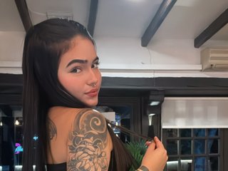 Эротический видеочат AlanaFord