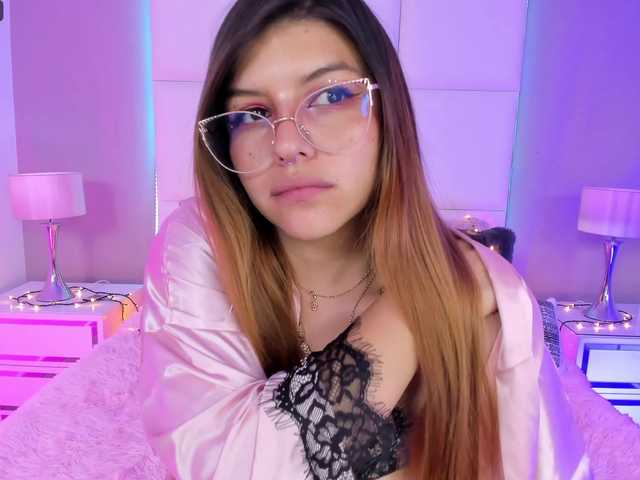 Фотографии AlannaBundy ♥ This girl can give you everything you need if you dare to vibrate her pussy really hard ♥DOMITORTURE + FINGERING PUSSY + BLOWJOB SHOW + FUCK ME AT♥ @remain