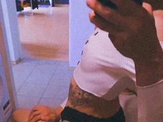 Эротический видеочат AlexaBorzaya