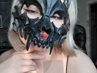 Эротический видеочат Lyine