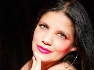 Эротический видеочат Alexandraxxx