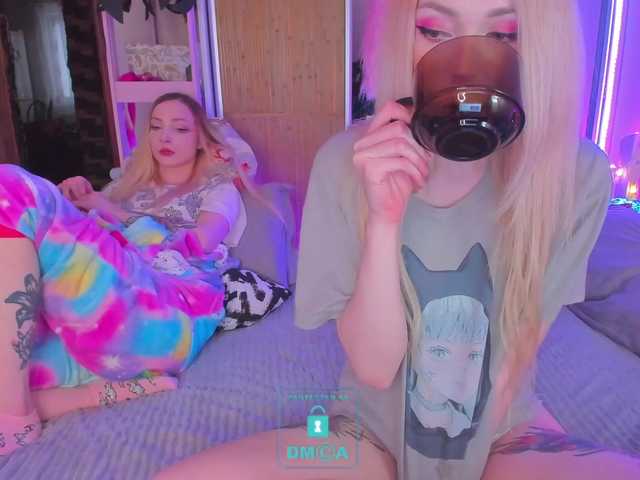 Скриншоты трансляции HornyBunnys