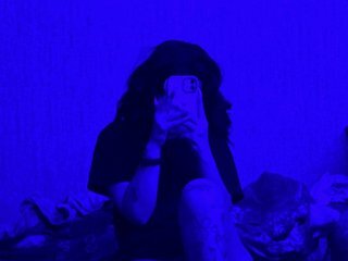 Эротический видеочат Aliasssik