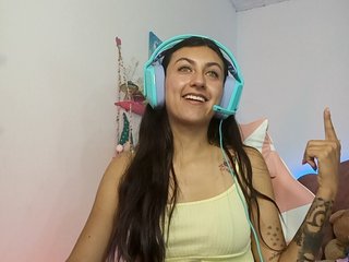 Эротический видеочат Alice-Cristofer