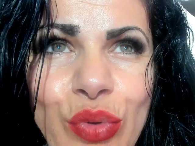 Скриншоты трансляции Alice-Sweet