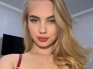 Эротический видеочат Alice18Wonderland