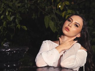 Эротический видеочат AliceHarper1