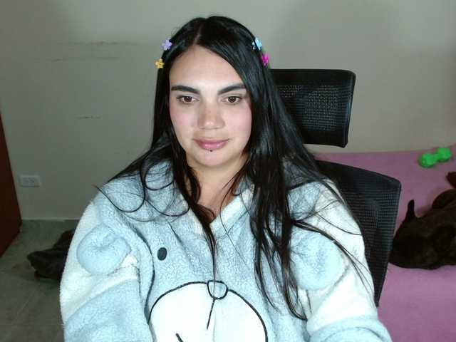 Скриншоты трансляции AliceRoss