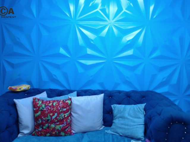 Скриншоты трансляции AliceTowns