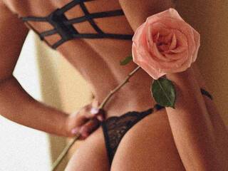 Эротический видеочат AliisonEvans