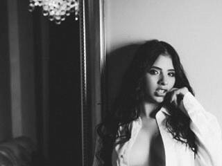 Эротический видеочат AlinaRogers