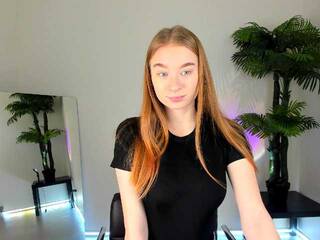 Эротический видеочат Alinka2004a