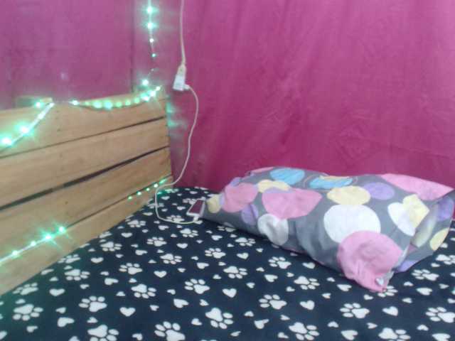 Скриншоты трансляции AlisonBeaker2