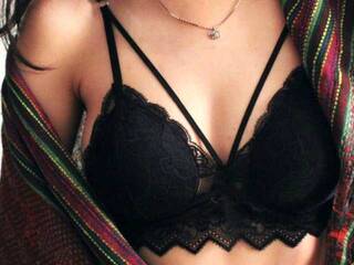 Эротический видеочат alisson-dh