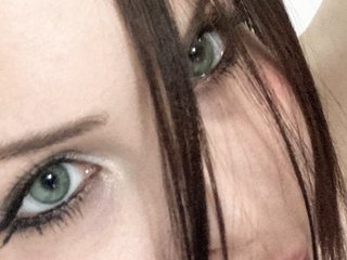 Эротический видеочат AllexAww