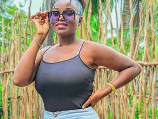 Эротический видеочат Alliciete