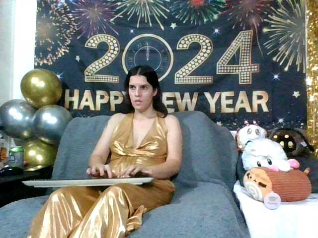 Скриншоты трансляции AlluringAli25