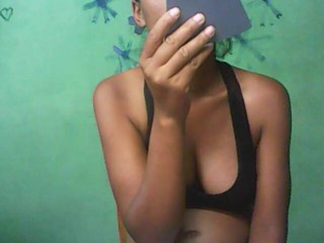 Скриншоты трансляции almapleasure