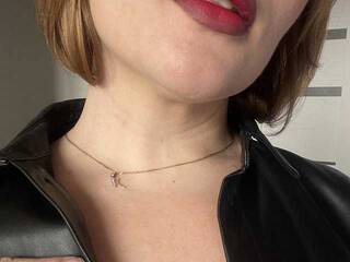 Эротический видеочат alyavibe69