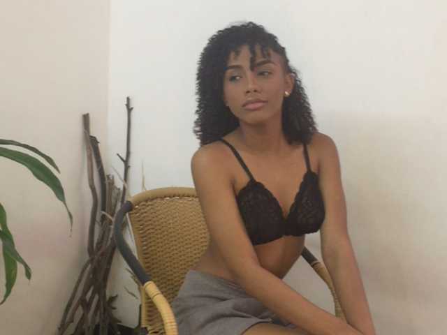 Фотографии Alyssa-latin1 (ɔ◔‿◔)ɔ ♥ When I get my panties wet, I'll take my clothes off. (ɔ◔‿◔)ɔ ♥ #18 #latina #new #daddy #lovense