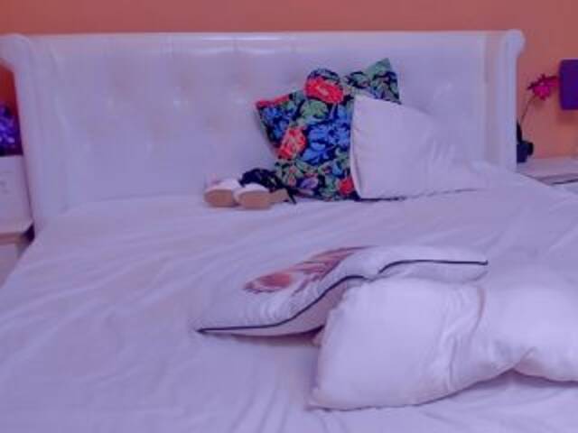 Скриншоты трансляции AmandaAlice