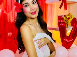 Эротический видеочат Amara-Lewitt