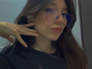 Эротический видеочат AmeliaCollins