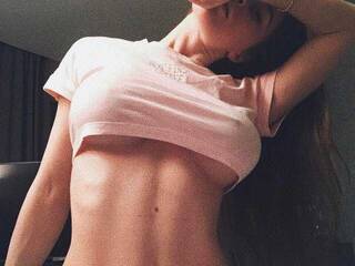 Эротический видеочат Amina7777