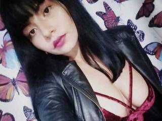 Эротический видеочат Ammytigger