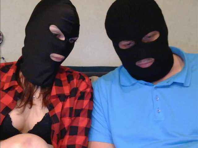 Скриншоты трансляции amodestcouple1