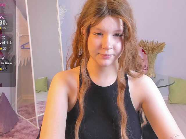 Скриншоты трансляции AmyHoneey