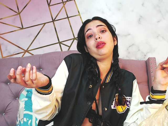 Скриншоты трансляции AmyLogan